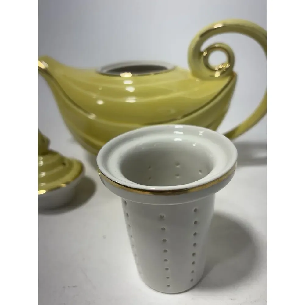 Vintage Hall China 6 Cup Teapot w/ Infuser Yellow Gold Trim USA Art Deco MCM